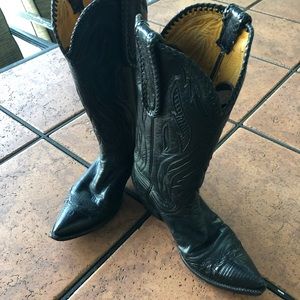 Black cowboy boots